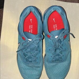 Nike Women's Light Blue Athletic Shoes with Red Insole